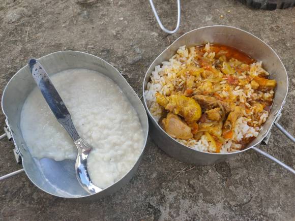 Food_at_Base-Camp_Porridge_Rice_and_Chicken